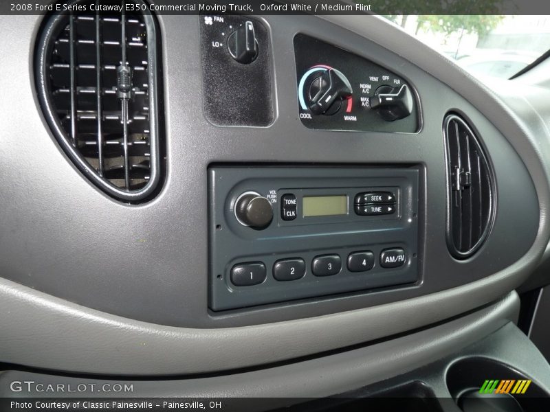 Oxford White / Medium Flint 2008 Ford E Series Cutaway E350 Commercial Moving Truck
