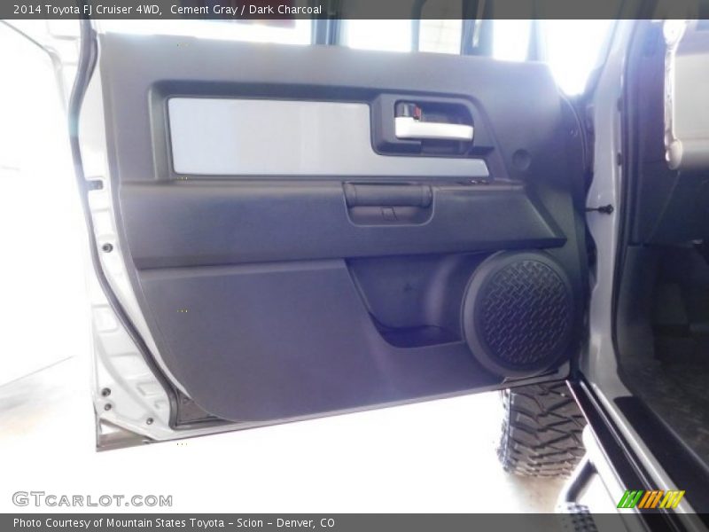 Cement Gray / Dark Charcoal 2014 Toyota FJ Cruiser 4WD
