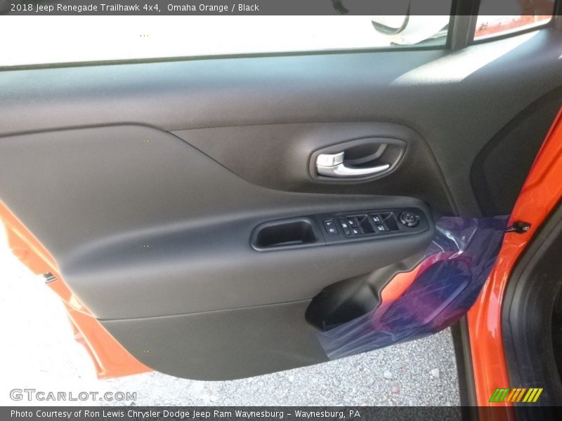 Omaha Orange / Black 2018 Jeep Renegade Trailhawk 4x4