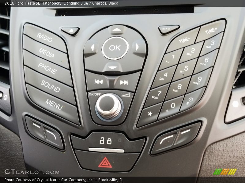 Lightning Blue / Charcoal Black 2018 Ford Fiesta SE Hatchback