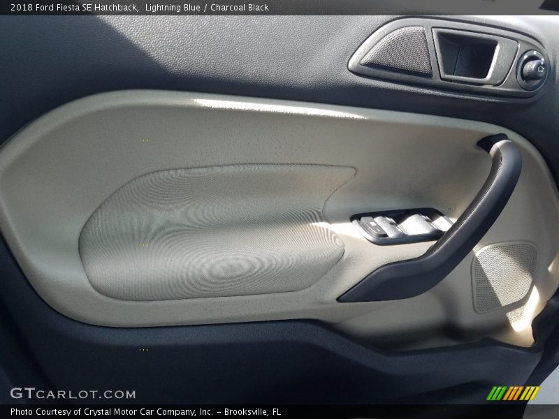 Lightning Blue / Charcoal Black 2018 Ford Fiesta SE Hatchback
