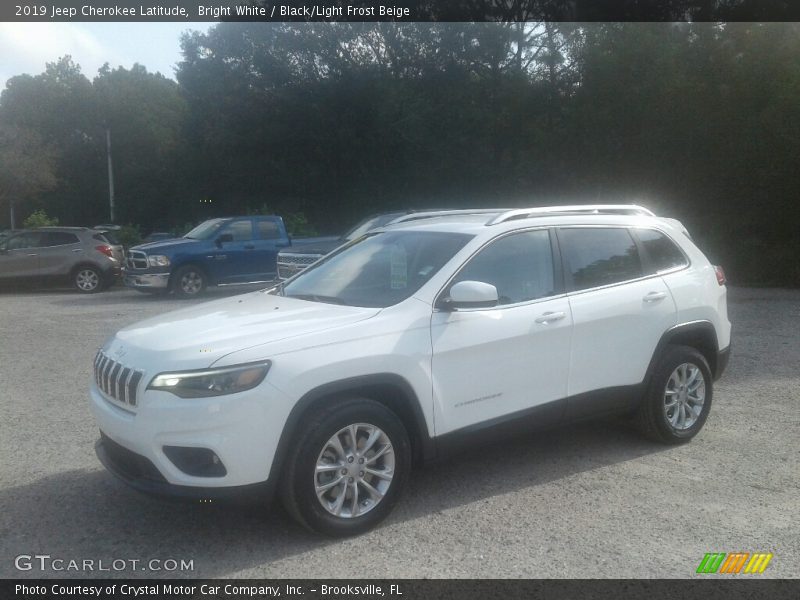 Bright White / Black/Light Frost Beige 2019 Jeep Cherokee Latitude