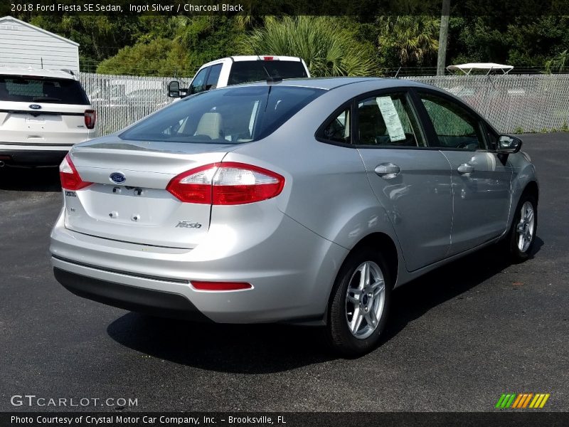 Ingot Silver / Charcoal Black 2018 Ford Fiesta SE Sedan