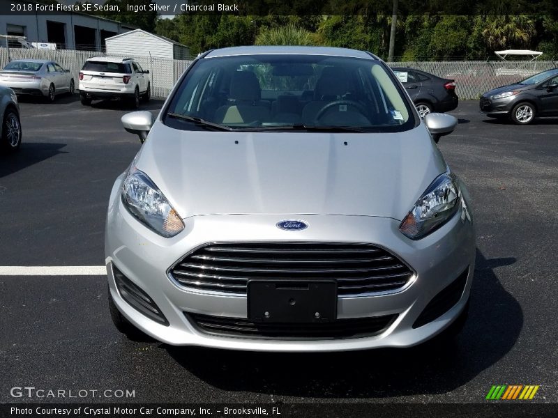 Ingot Silver / Charcoal Black 2018 Ford Fiesta SE Sedan
