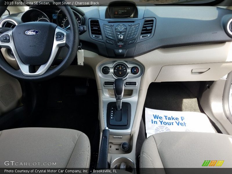 Ingot Silver / Charcoal Black 2018 Ford Fiesta SE Sedan