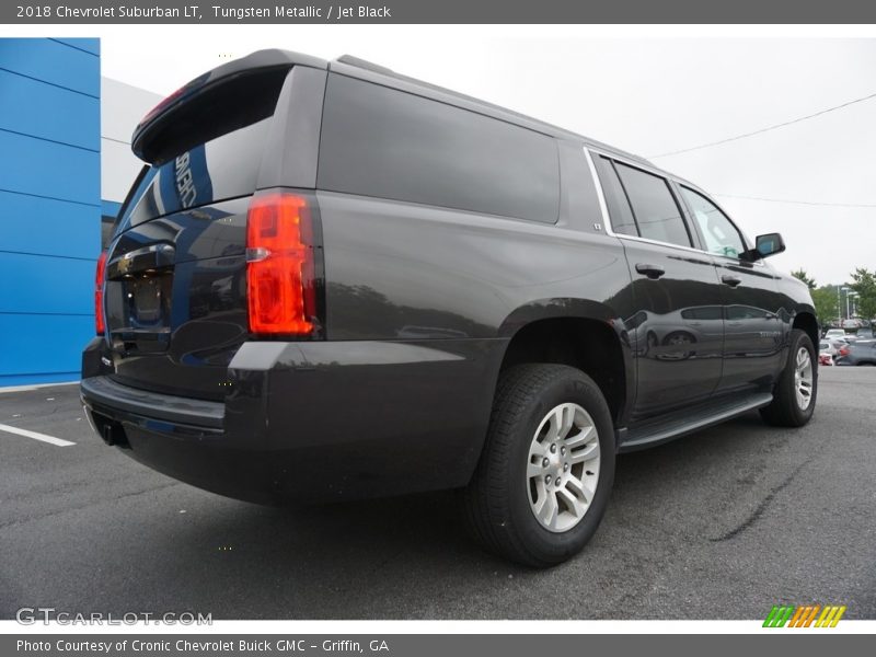 Tungsten Metallic / Jet Black 2018 Chevrolet Suburban LT