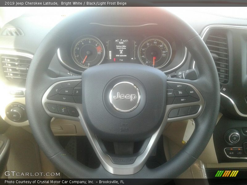 Bright White / Black/Light Frost Beige 2019 Jeep Cherokee Latitude