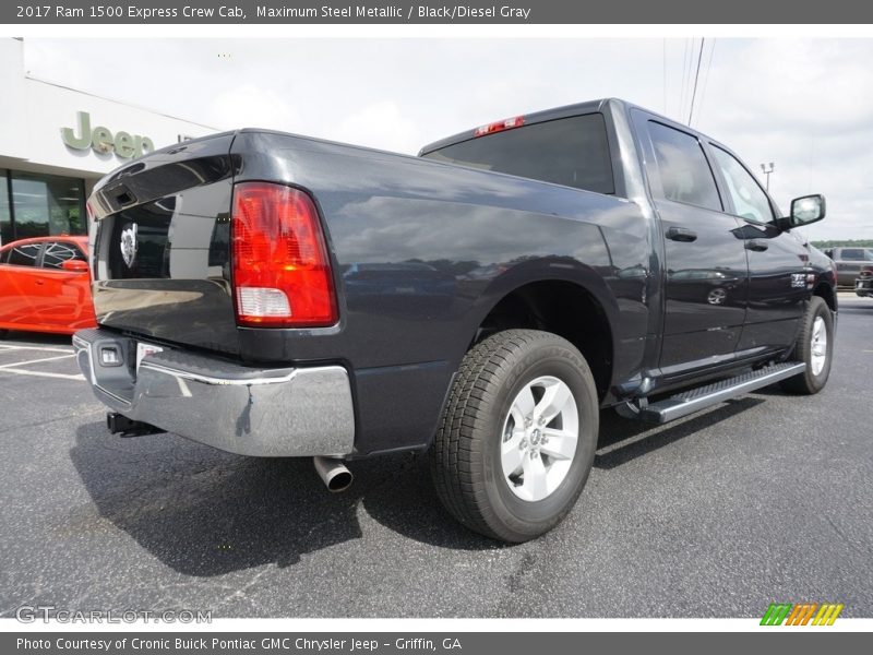 Maximum Steel Metallic / Black/Diesel Gray 2017 Ram 1500 Express Crew Cab