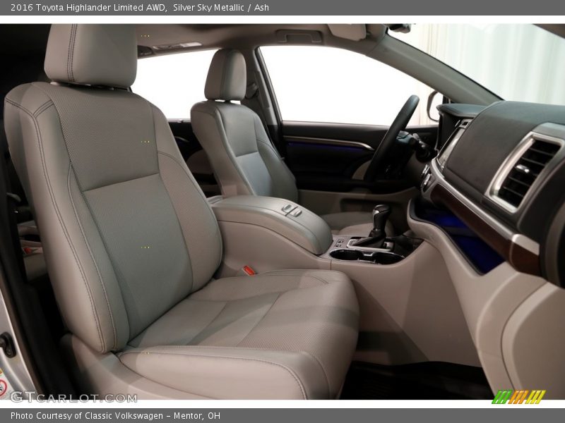 Silver Sky Metallic / Ash 2016 Toyota Highlander Limited AWD