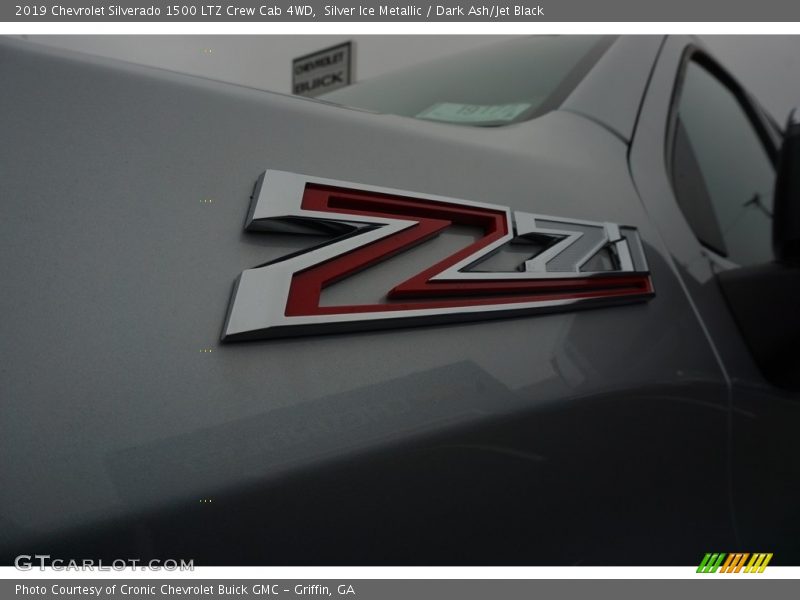 Silver Ice Metallic / Dark Ash/Jet Black 2019 Chevrolet Silverado 1500 LTZ Crew Cab 4WD