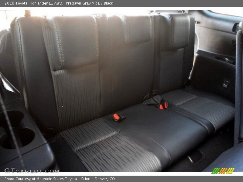 Predawn Gray Mica / Black 2018 Toyota Highlander LE AWD