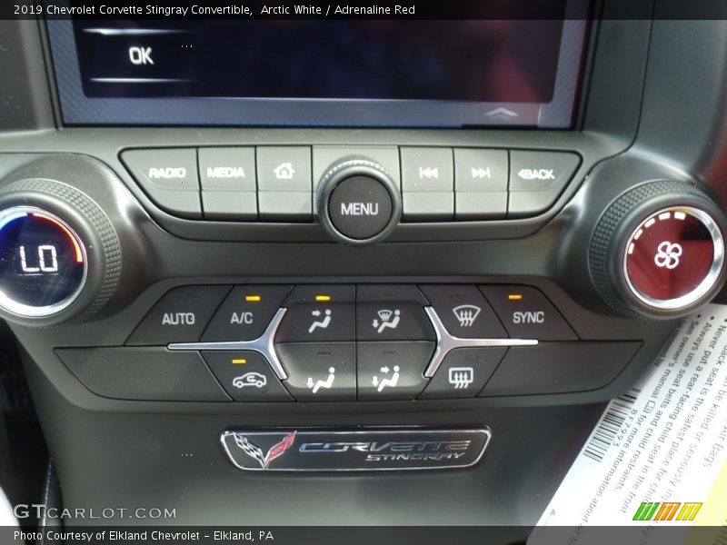 Arctic White / Adrenaline Red 2019 Chevrolet Corvette Stingray Convertible