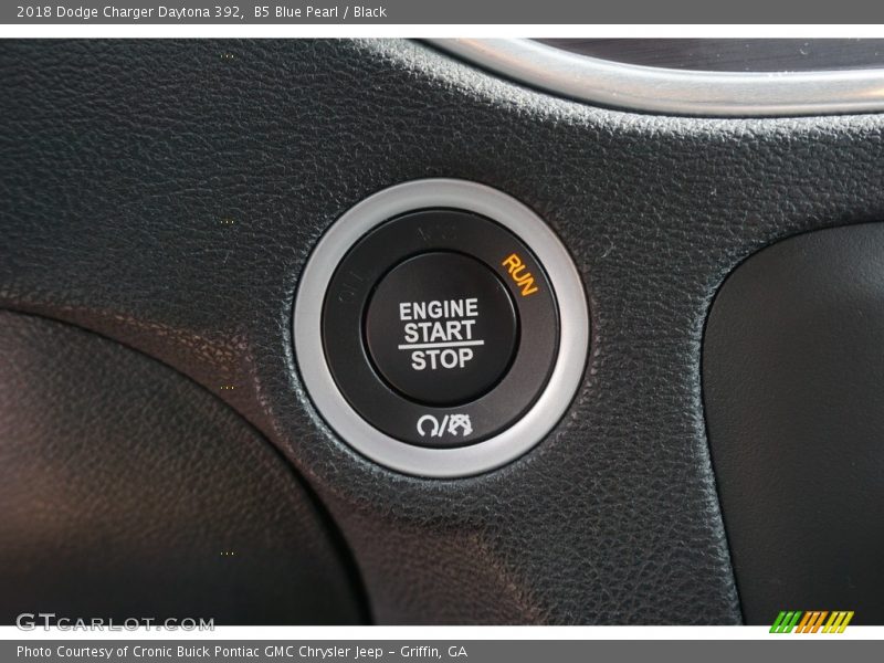 B5 Blue Pearl / Black 2018 Dodge Charger Daytona 392