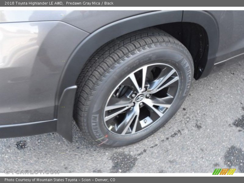 Predawn Gray Mica / Black 2018 Toyota Highlander LE AWD