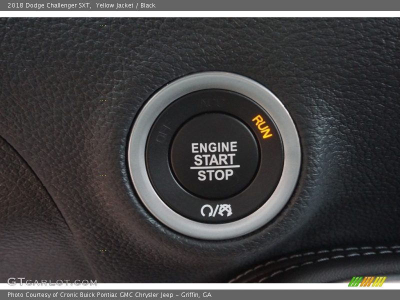 Yellow Jacket / Black 2018 Dodge Challenger SXT