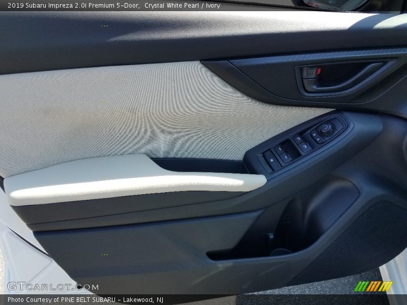 Crystal White Pearl / Ivory 2019 Subaru Impreza 2.0i Premium 5-Door