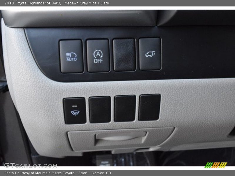 Predawn Gray Mica / Black 2018 Toyota Highlander SE AWD