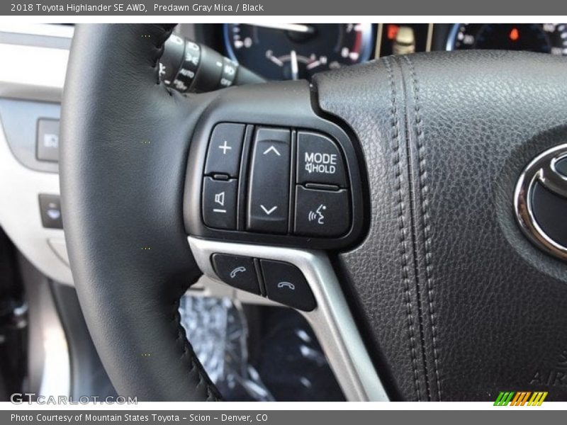 Predawn Gray Mica / Black 2018 Toyota Highlander SE AWD