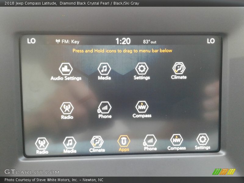 Diamond Black Crystal Pearl / Black/Ski Gray 2018 Jeep Compass Latitude