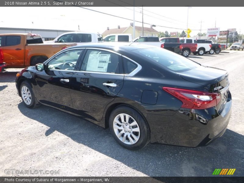 Super Black / Charcoal 2018 Nissan Altima 2.5 S
