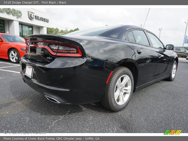 Pitch Black / Black 2018 Dodge Charger SXT