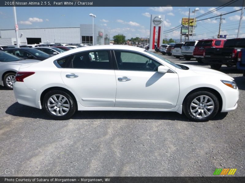 Pearl White / Charcoal 2018 Nissan Altima 2.5 S