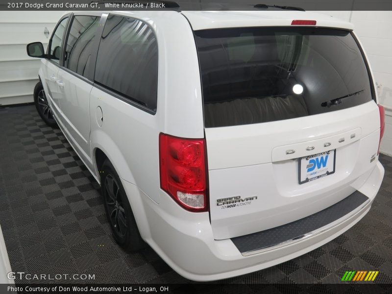 White Knuckle / Black 2017 Dodge Grand Caravan GT