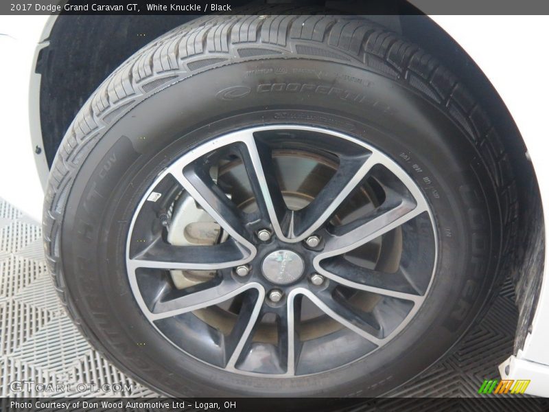 White Knuckle / Black 2017 Dodge Grand Caravan GT