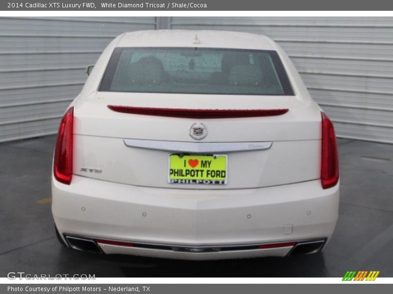 White Diamond Tricoat / Shale/Cocoa 2014 Cadillac XTS Luxury FWD