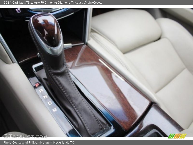 White Diamond Tricoat / Shale/Cocoa 2014 Cadillac XTS Luxury FWD