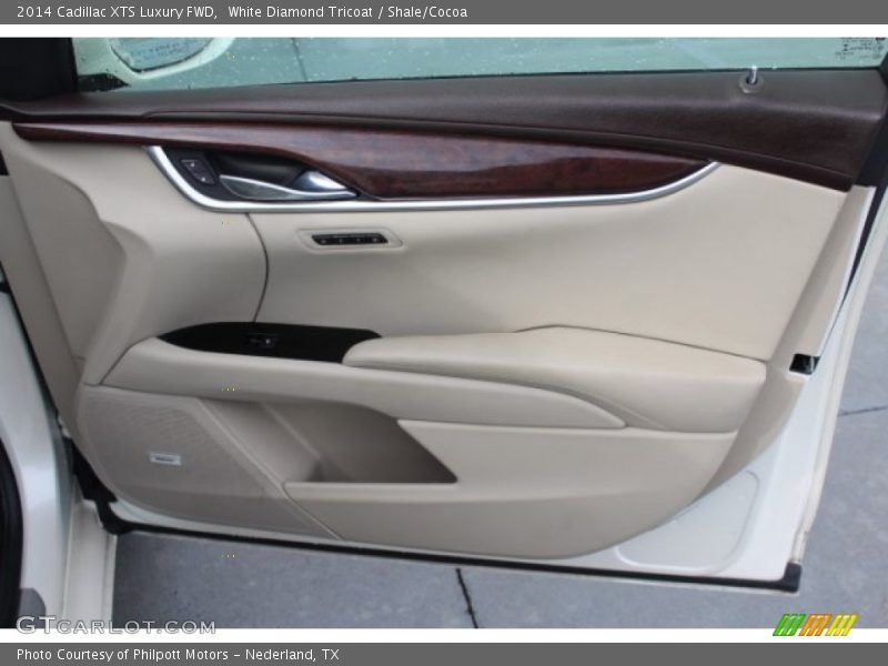 White Diamond Tricoat / Shale/Cocoa 2014 Cadillac XTS Luxury FWD