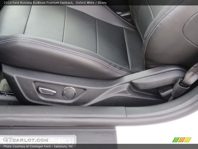 Oxford White / Ebony 2019 Ford Mustang EcoBoost Premium Fastback