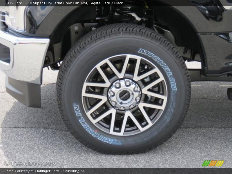  2019 F250 Super Duty Lariat Crew Cab 4x4 Wheel