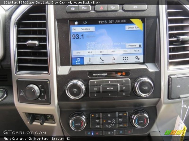 Controls of 2019 F250 Super Duty Lariat Crew Cab 4x4