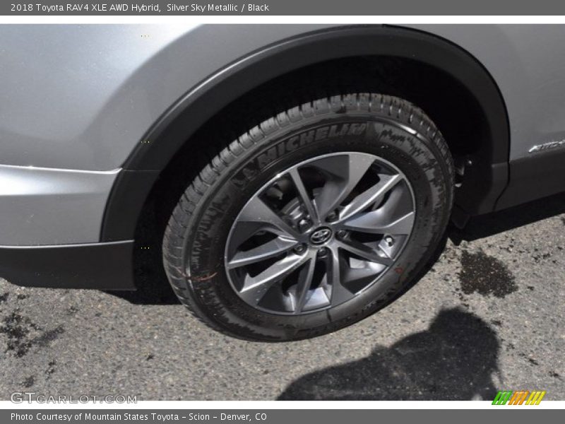 Silver Sky Metallic / Black 2018 Toyota RAV4 XLE AWD Hybrid