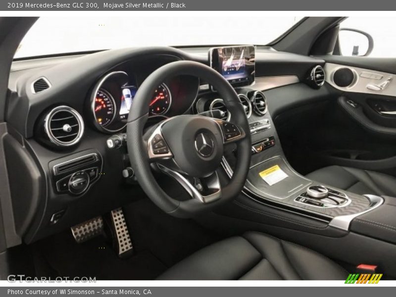 Mojave Silver Metallic / Black 2019 Mercedes-Benz GLC 300