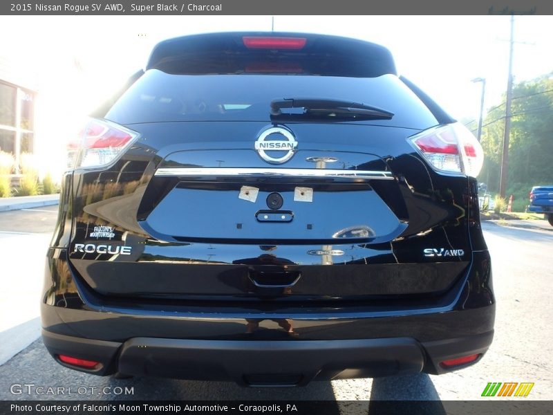 Super Black / Charcoal 2015 Nissan Rogue SV AWD