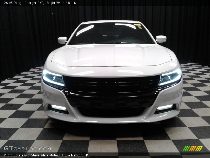 Bright White / Black 2016 Dodge Charger R/T