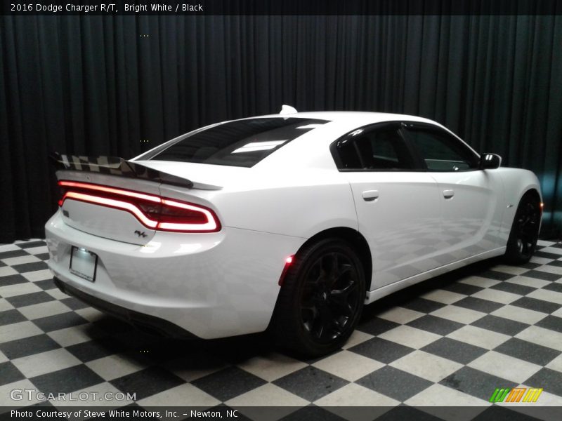 Bright White / Black 2016 Dodge Charger R/T
