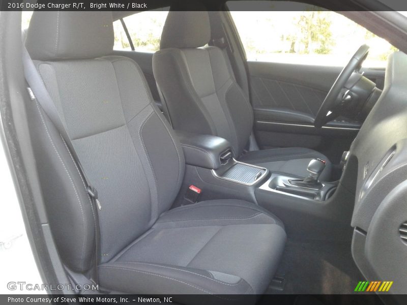 Bright White / Black 2016 Dodge Charger R/T