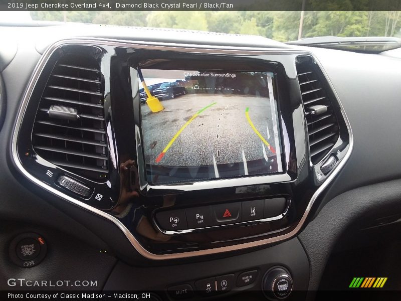Diamond Black Crystal Pearl / Black/Tan 2019 Jeep Cherokee Overland 4x4
