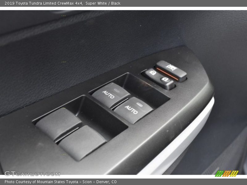 Super White / Black 2019 Toyota Tundra Limited CrewMax 4x4