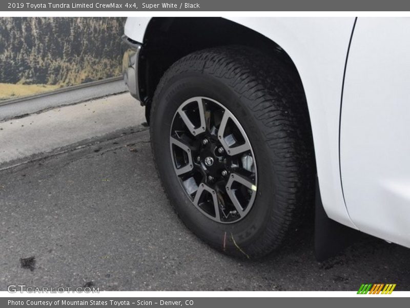 Super White / Black 2019 Toyota Tundra Limited CrewMax 4x4