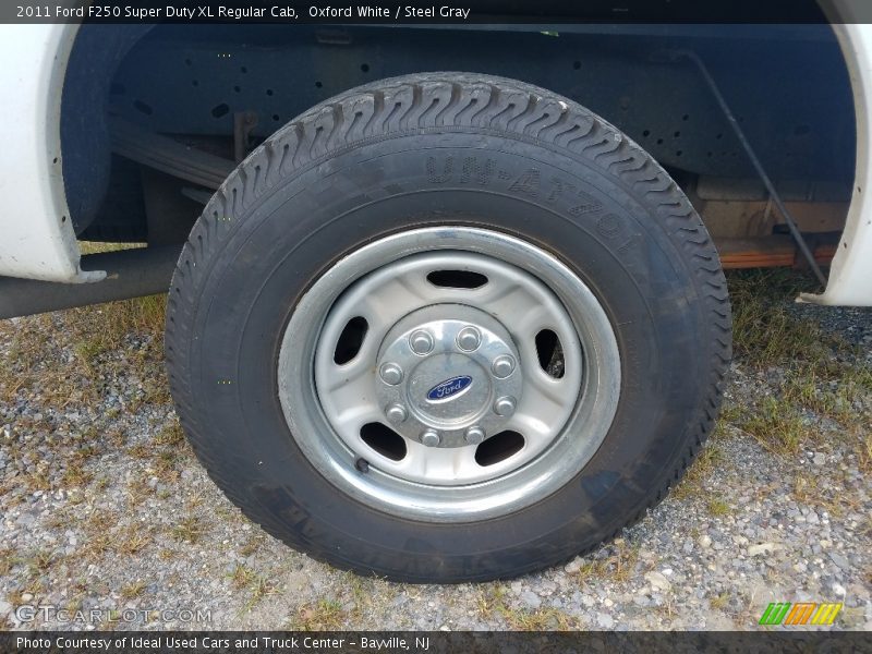 Oxford White / Steel Gray 2011 Ford F250 Super Duty XL Regular Cab