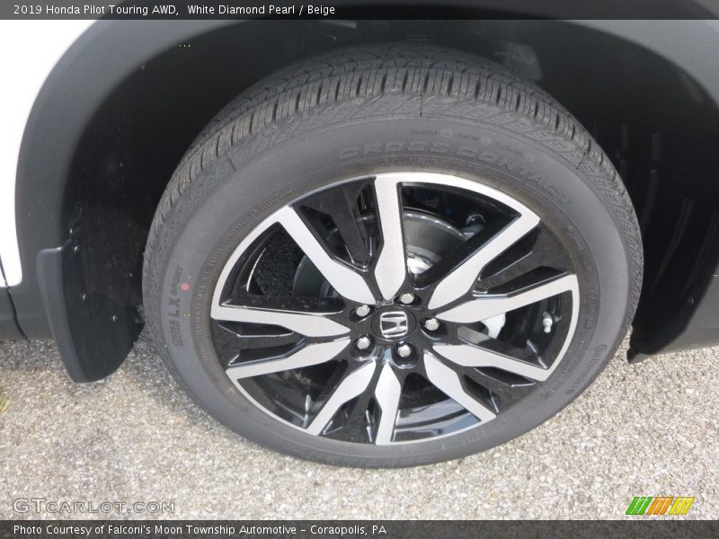  2019 Pilot Touring AWD Wheel