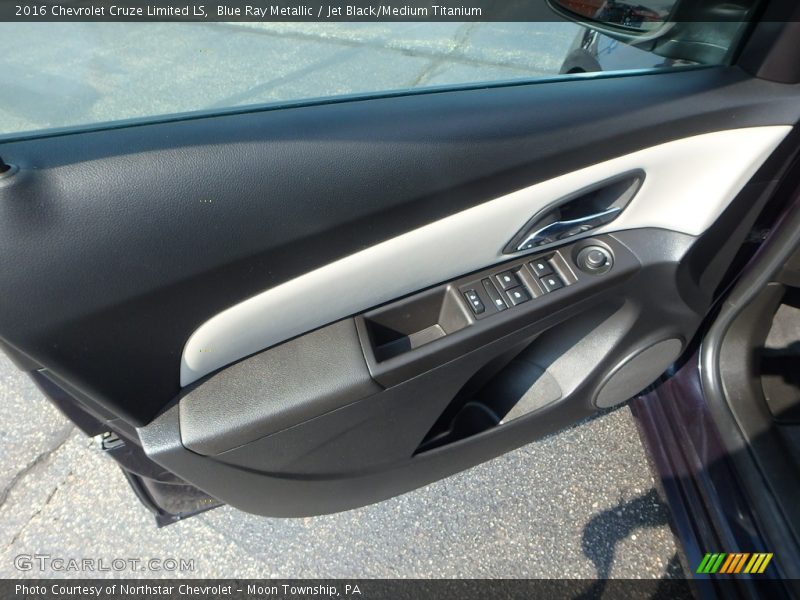 Blue Ray Metallic / Jet Black/Medium Titanium 2016 Chevrolet Cruze Limited LS