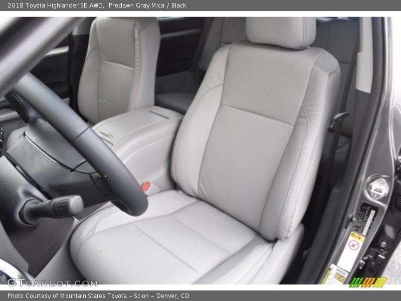 Predawn Gray Mica / Black 2018 Toyota Highlander SE AWD
