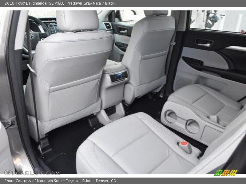 Predawn Gray Mica / Black 2018 Toyota Highlander SE AWD