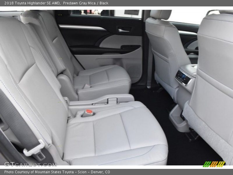 Predawn Gray Mica / Black 2018 Toyota Highlander SE AWD