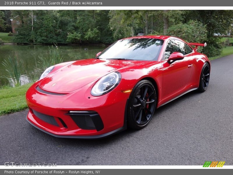 Front 3/4 View of 2018 911 GT3